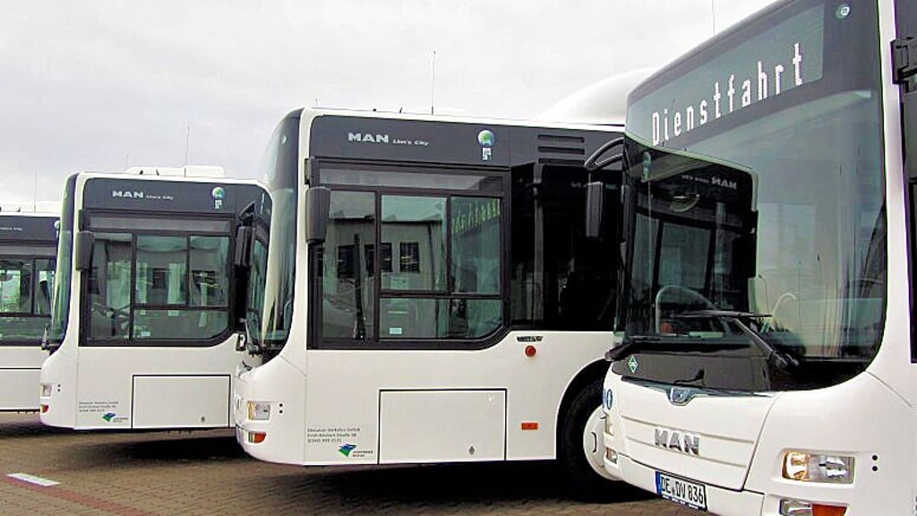 Dessauer Verkehrsbetriebe setzen auch künftig auf Erdgas-Busse - und entscheiden sich damit gegen Elektro-Fahrzeuge.&nbsp;