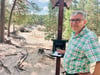 Die Stempelstelle Nummer 81 an den Sandsteinhöhlen im Heers nahe Blankenburg mag Wandernadel-Geschäftsführer Klaus Dumeier besonders gern. 