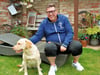 Jens Trautmann freut sich im August auch auf die morgendlichen Gassi-Runden mit Labrador-Dame Frieda. 