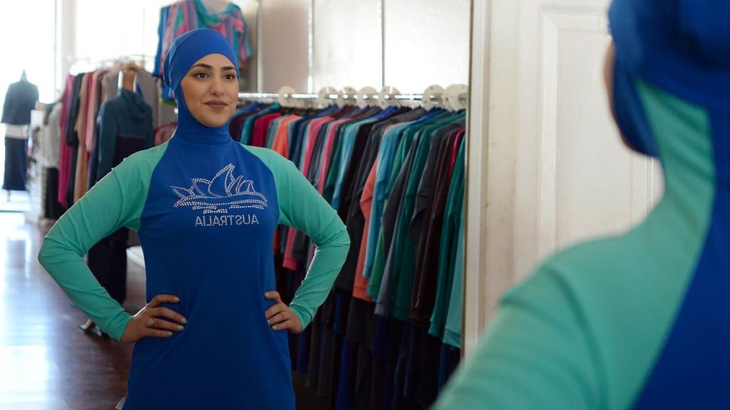Kaum ein Kleidungsstück polarisiert so wie der Burkini. Auch in Magdeburg wird er zum Auslöser hitziger Facebook-Debatten über Religion, Integration und „deutsche Werte“.