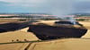 Der Feldbrand zwischen Tagewerben (im Hintergrund) und Storkau konnte erst rund 500 Meter vor den ersten Tagewerbener Grundstücken gestoppt werden, wie sich auf diesem Drohnenfoto erahnen lässt.