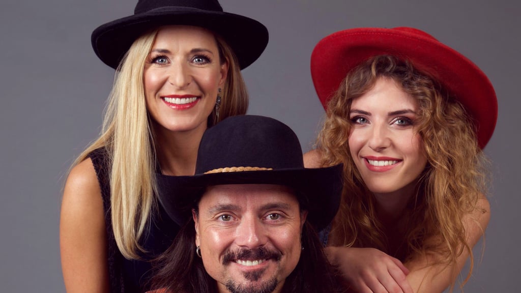 More than words, die Band um Stefanie Hertel (links), kommt in den Huy.