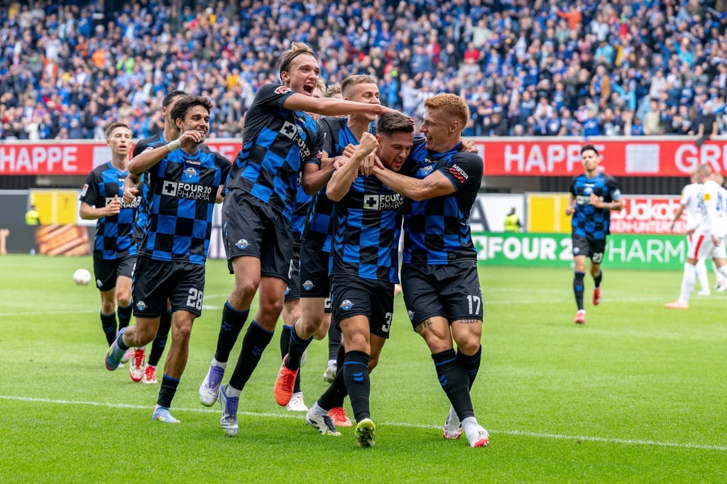 Paderborn jubelt über den ersten Treffer der neuen Saison.
