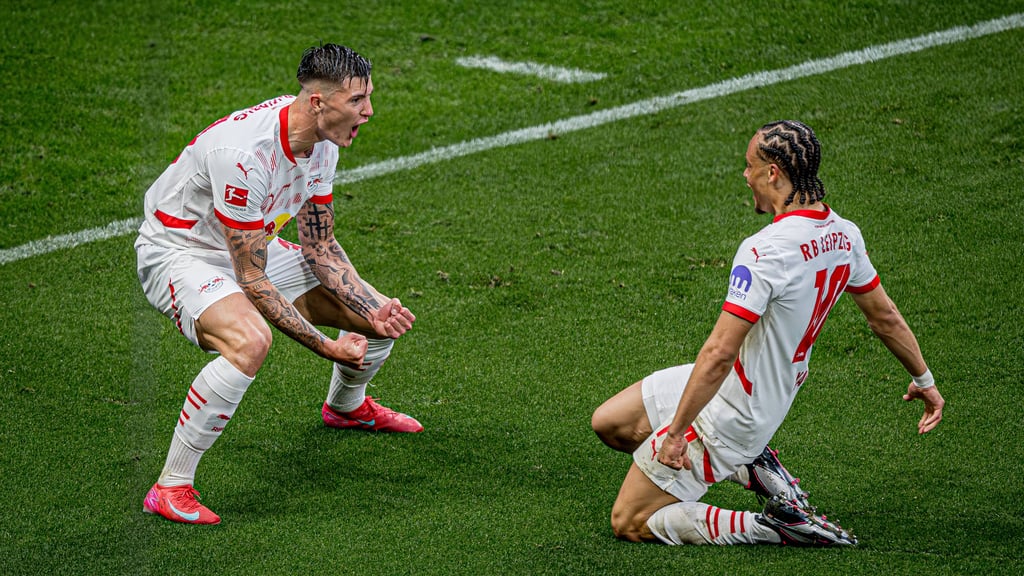 Die RB-Spieler Benjamin Sesko und Xavi Simons freuen sich über neue Perspektiven