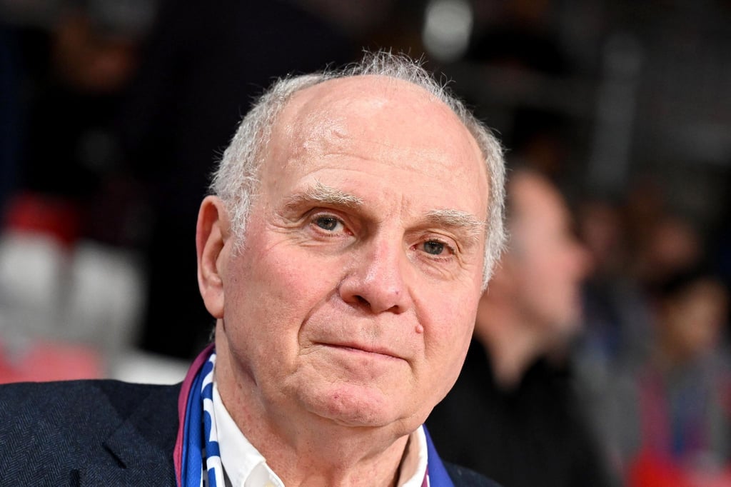 Bayern Münchens Ehrenpräsident Uli Hoeneß soll es nach einer kurzen Schrecksekunde gut gehen.