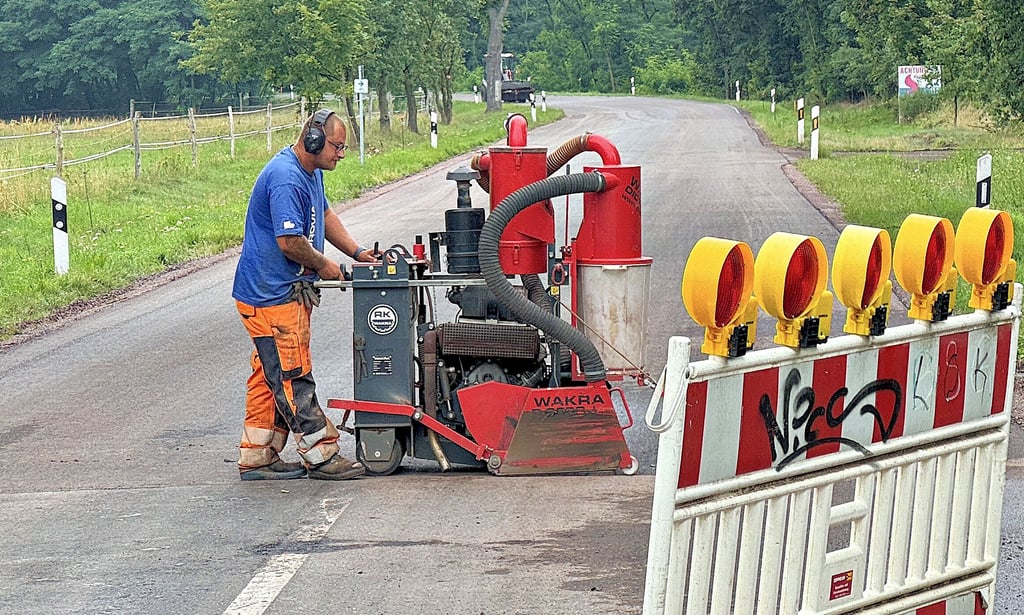 Bauarbeiten an der L 52 zwischen Theeßen und Grabow.