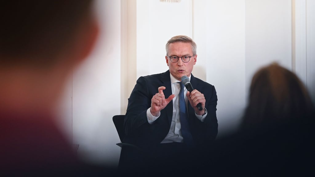 „Wenn ein Anbieter eine solche Technologie bereitstellt, sollten wir in sie investieren“, sagt Karsten Wildberger. (Archivbild)