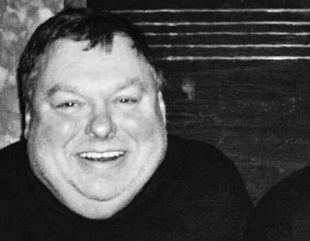 Eckhard Pietzak ist verstorben.