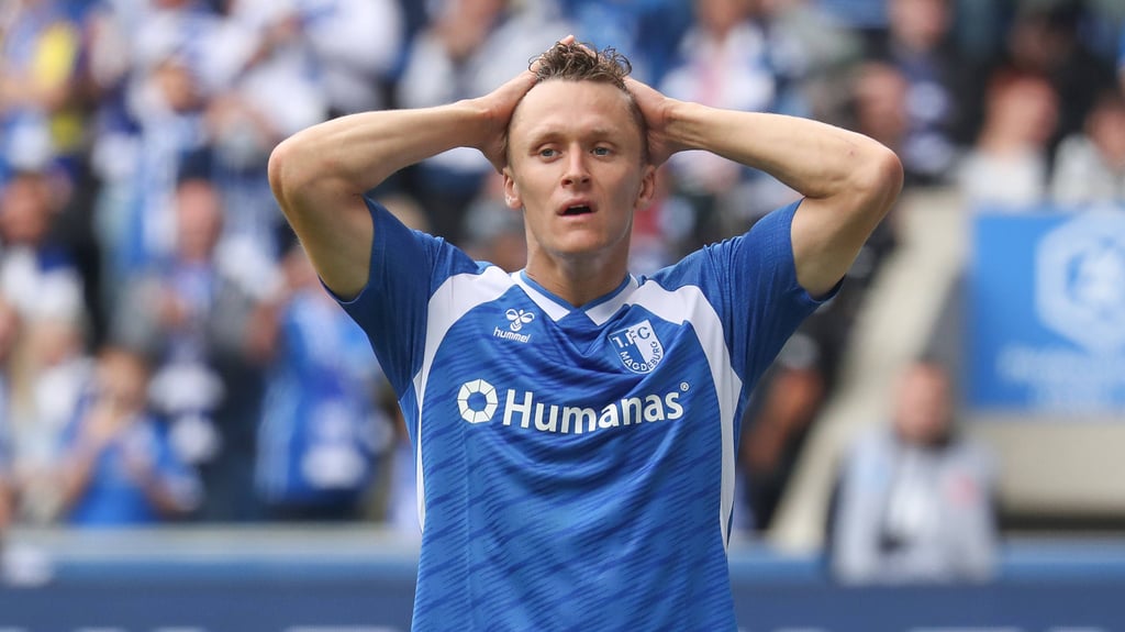 Martijn Kaars stand sinnbildlich für den verpassten Heimsieg des 1. FC Magdeburg gegen Eintracht Braunschweig am Sonntag. Der Stürmer ließ zwei gute Chancen ungenutzt und ärgerte sich.