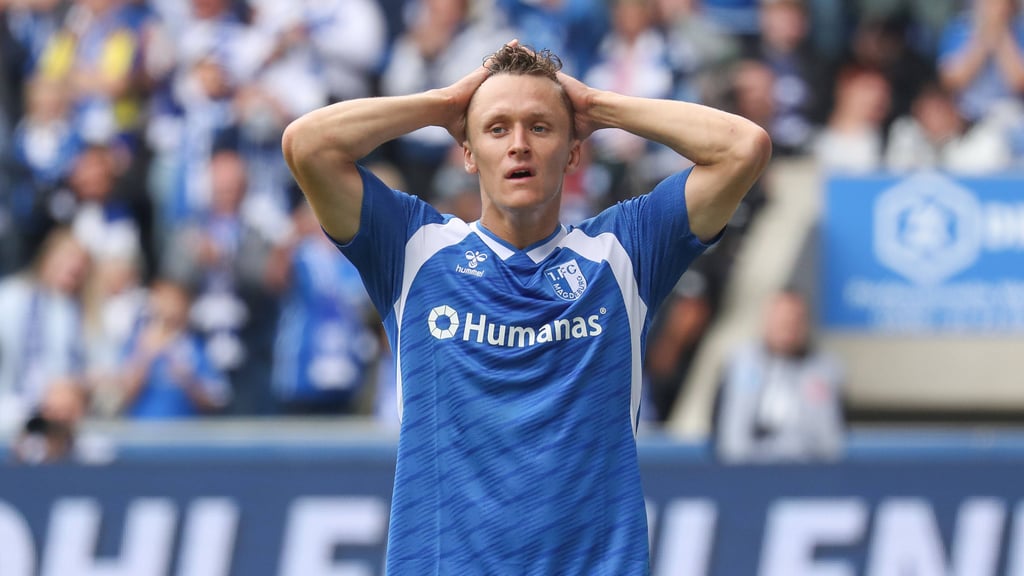 Martijn Kaars stand sinnbildlich für den verpassten Heimsieg des 1. FC Magdeburg gegen Eintracht Braunschweig am Sonntag. Der Stürmer ließ zwei gute Chancen ungenutzt und ärgerte sich.