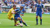 Magdeburgs Alexander Nollenberger im Duell mit Braunschweigs Mehmet Aydin.