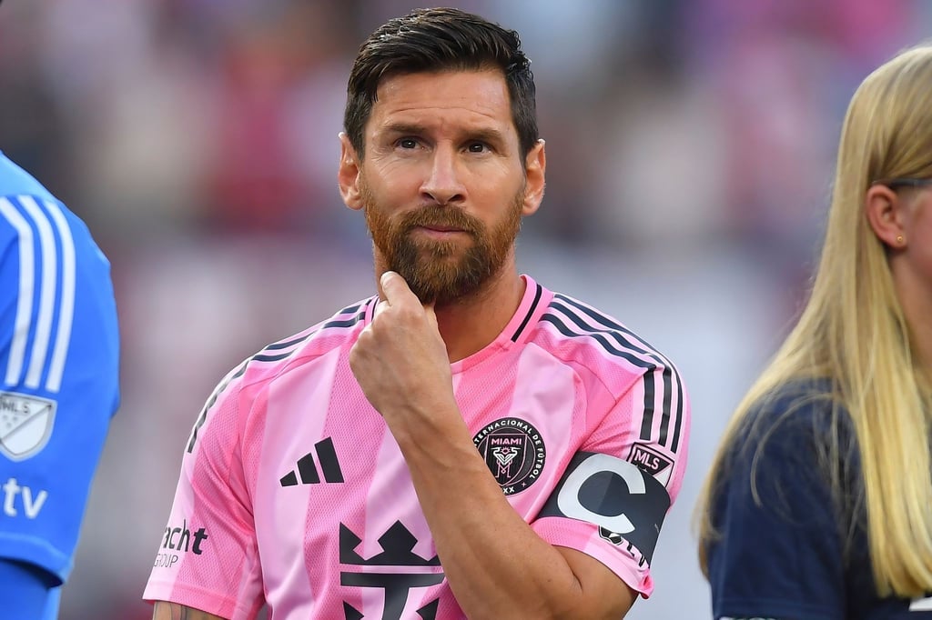 Nach nur wenigen Minuten muss er gegen einen mexikanischen Club raus.