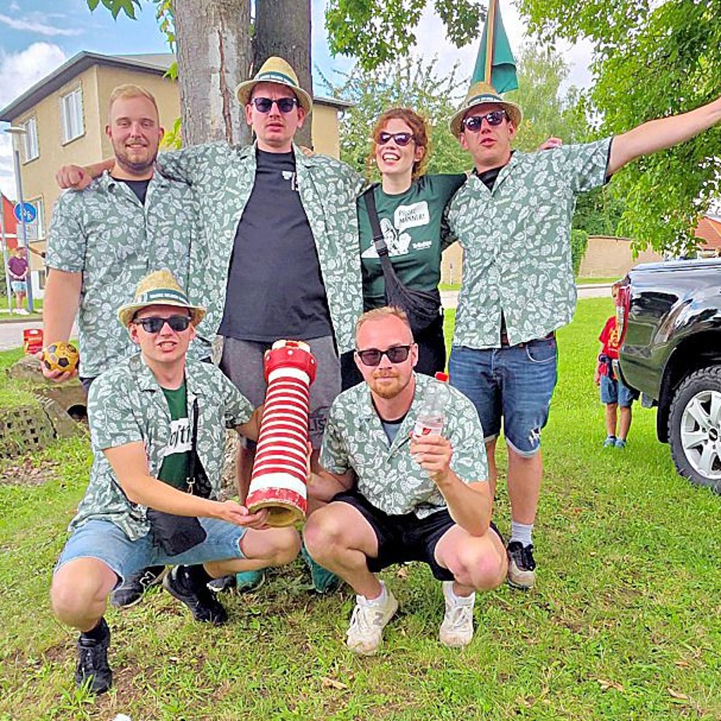 Heimatfest Osmarsleben: die "Wipper-Flipper", die Sieger mit den wenigsten Schüben.