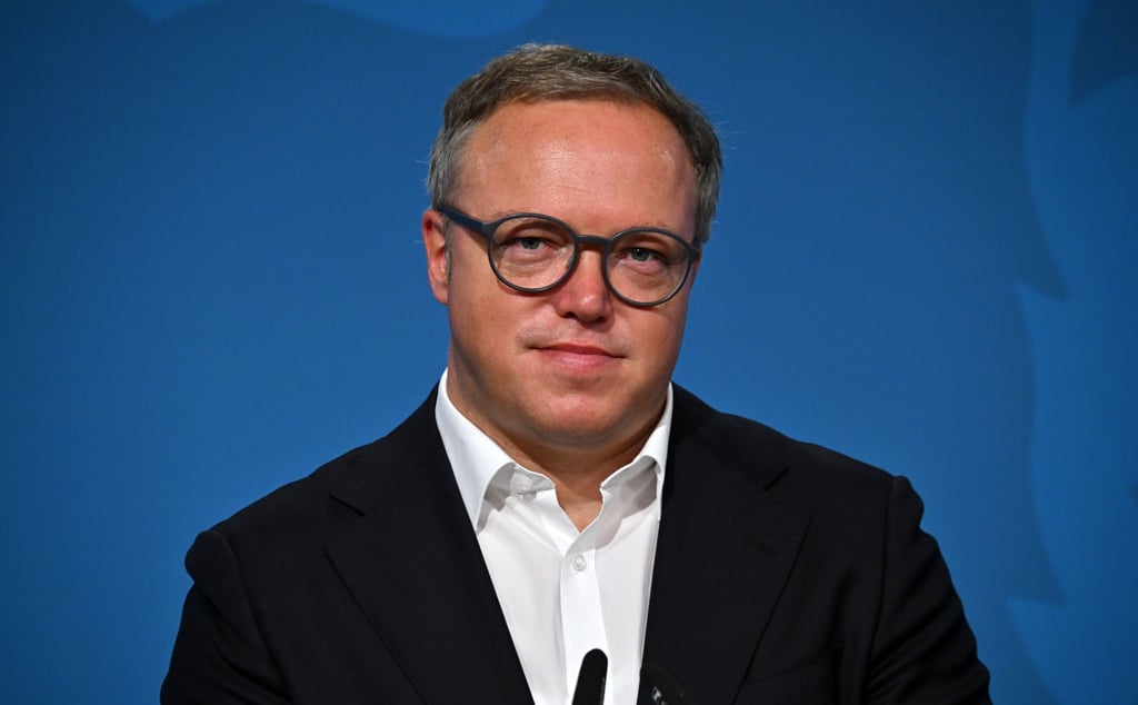 Thüringens Landesregierung mit Regierungschef Voigt hat sich den Abbau von Bürokratie als eine der wichtigsten Aufgaben vorgenommen. (Archivbild)