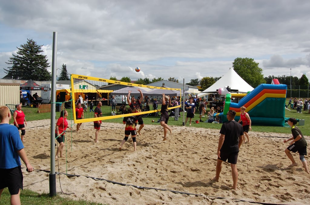 Ein Turnier mit vier Gastmannschaften richtete die Abteilung Volleyball des SV Hohenmölsen am Samstag aus.