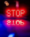 "Ist das „Stop" im Rückspiegel zu sehen, heißt es ranfahren zur Polizei-Kontrolle.