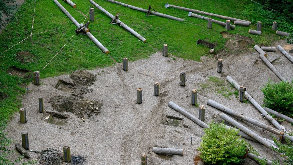Gleich neben dem Baumwipfelpfad in Bad Harburg soll auf der Fläche des ehemaligen Hochseilgartens in luftiger Höhe die sogenannte Wipfel-Erlebnis-Welt mit Freifalltürmen entstehen.