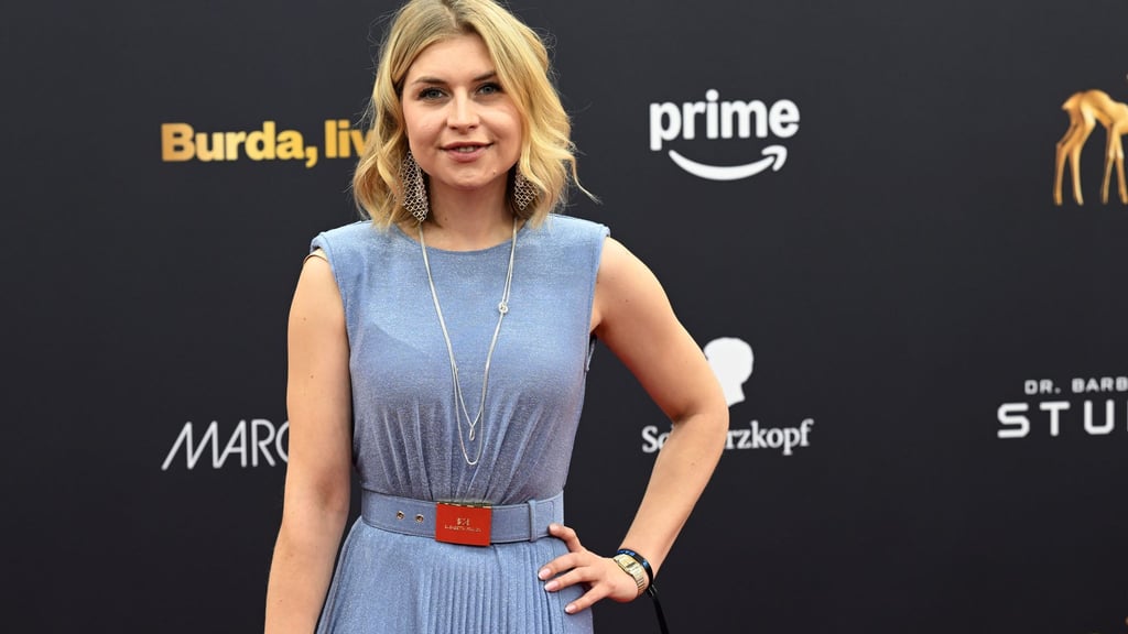 Schauspielerin Sarah Thonig wird die Nachfolgerin von Marisa Burger im Rosenheimer Polizeisekretariat. (Archivbild)