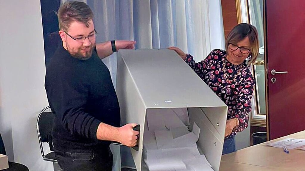 Tobias Döring und Kathrin Müller haben als Mitarbeiter der Wolmirstedter Stadtverwaltung zuletzt als Wahlhelfer unterstützt.