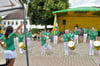 Der Osterfelder Fanfarenzug spielte beim Stadtfest im Burghof der Kleinstadt anlässlich seines 20-jährigen Jubiläums auf.