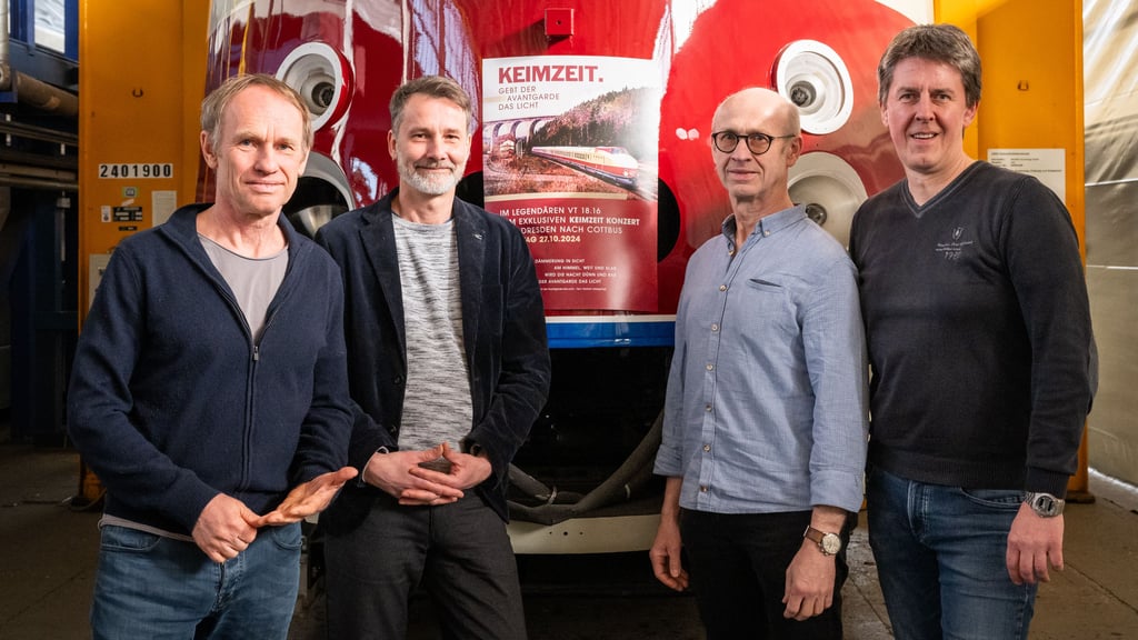 Da waren Keimzeit noch zuversichtlich: Norbert Leisegang, Andreas Sperling, Hartmut Leisegang Keimzeit und Manager Dirk Tscherner (v.l.n.r.) hatten den Zug schon letztes Jahr ins Herz geschlossen.