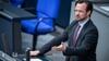 SPD-Fraktionsgeschäftsführer Dirk Wiese zweifelt am Söder-Vorschlag zum Bürgergeld für Ukrainer. (Archivbild)