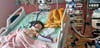 Die kleine Vaiana aus Tangerhütte auf der Intensivstation. Die Fünfjährige kämpft gegen akute lymphatische Leukämie.