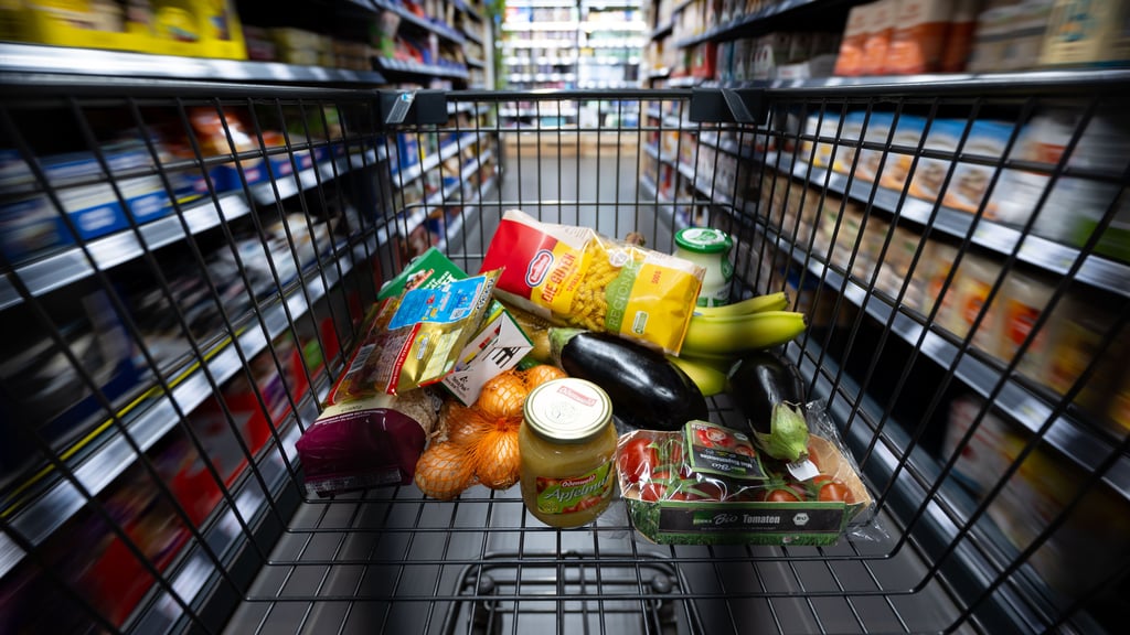 Der Vorfall im Supermarkt zieht einen Polizeieinsatz nach sich.