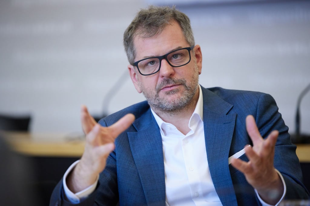Fraktionschef Werner Graf soll die Grünen 2026 als Spitzenkandidat in die Wahl zum Berliner Abgeordnetenhaus führen.