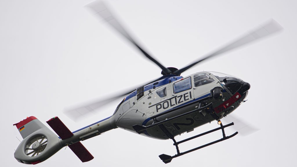 Um den verschwundenen Udo A. zu finden, wurde am Wochenende (2./3. August) neben einem Fährtenhund auch ein Polizeihubschrauber eingesetzt.