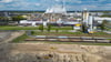 Der Energieerzeuger Leag in der Lausitz plant am Standort Schwarze Pumpe ein neues Gaskraftwerk. (Archivbild)