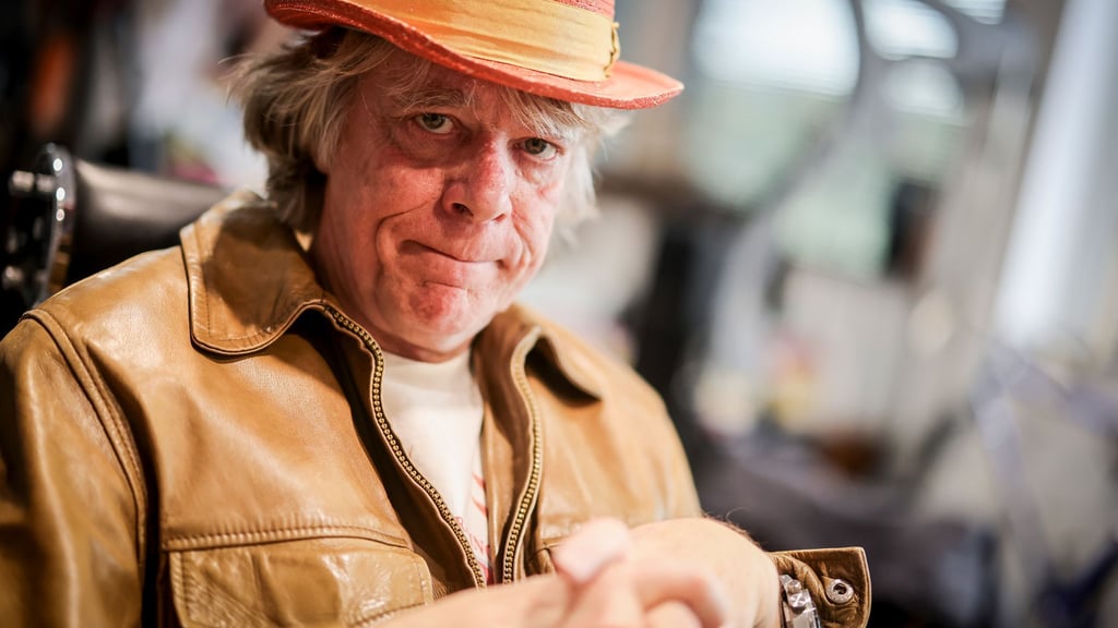 Helge Schneider versucht sich schon seit Wochen daran, Bundeskanzler Friedrich Merz zu zeichnen. (Archivbild)