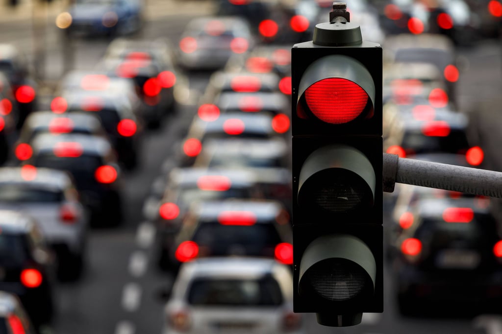 Aufgrund einer defekten Ampel staute sich der Verkehr am Dienstagnachmittag in Günthersdorf.