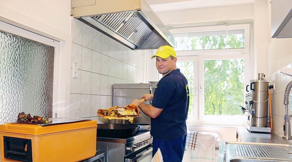 Maik Schelhas freut sich darauf, seinen Nachfolger oder seine Nachfolgerin in der THW-Küche einzuarbeiten.