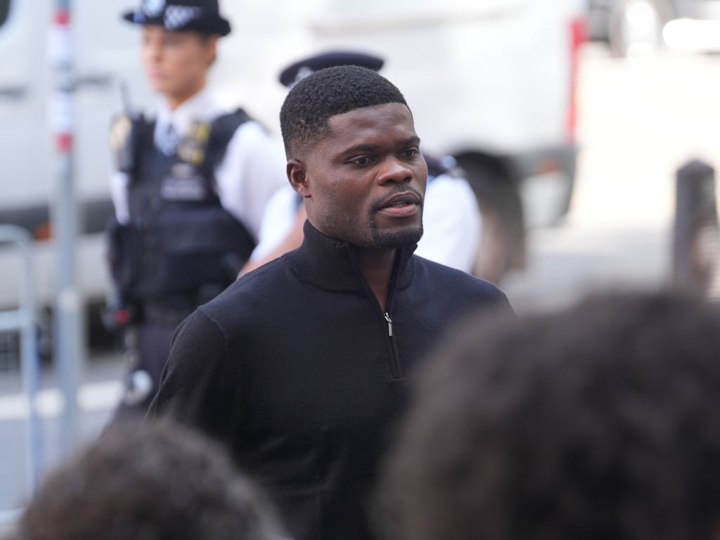 Thomas Partey wird vor Gericht der Vergewaltigung in fünf Fällen beschuldigt.