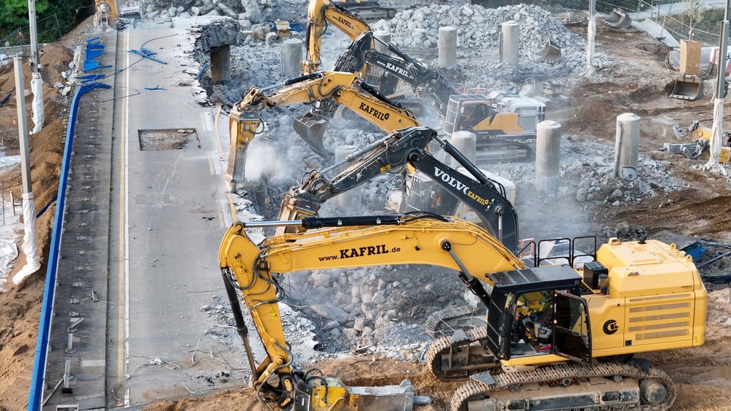 In Magdeburg soll es weitere Brückensperrungen wegen massiver Schäden geben. (Symbol-Archivbild)