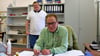 Der MGZ-Vorsitzende Wolfgang Buscher, hier mit Michael Schumann während der Unterzeichnung einer Kooperationsvereinbarung  zwischen seinem Verein und der Gemeinde Baleben, denkt ans Aufhören. Nun sind Interessenten für die Nachfolge gesucht. 