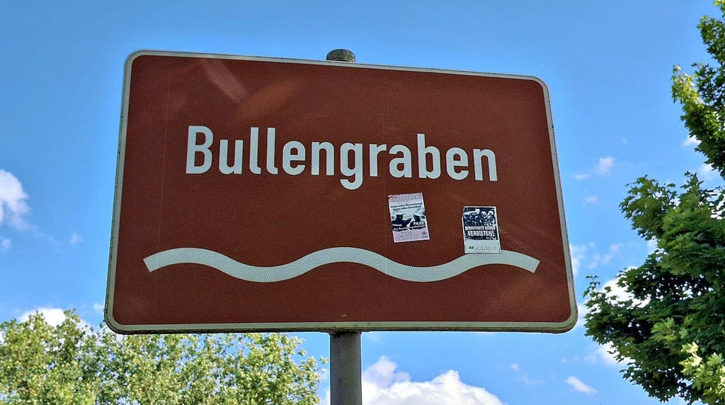 Eine Brücke über den Bullengraben in Trägerschaft der Stadt muss saniert werden.