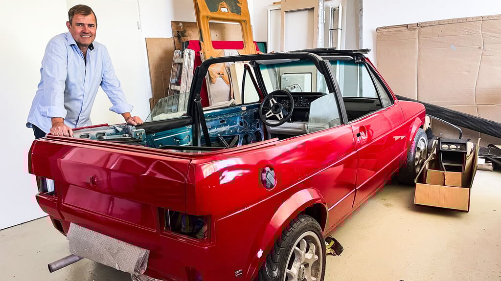In seiner Werkstatt in Teutschenthal erfüllt Autosattler Frank Hailer die Wünsche der Fahrzeugliebhaber.