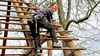 Zimmerei Ludwig bildet aktuell die einzige angehende Zimmerin in Halle aus.