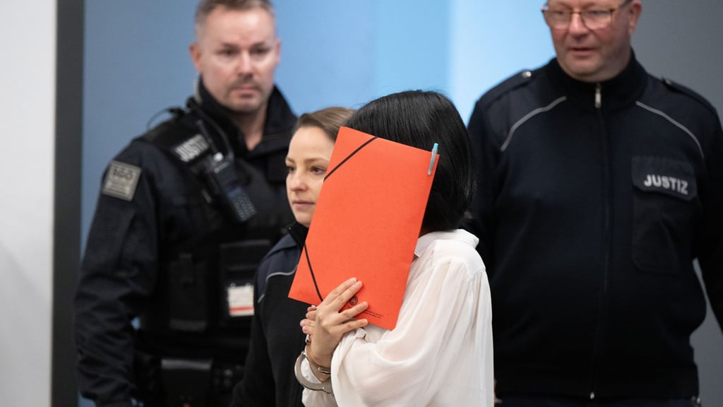 In Dresden hat der Prozess wegen Agententätigkeit für einen chinesischen Geheimdienst begonnen.