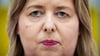 Arbeitsministerin Bärbel Bas (SPD) hält trotz der Kritik der Arbeitgeber am Tariftreuegesetz fest. (Archivbild)