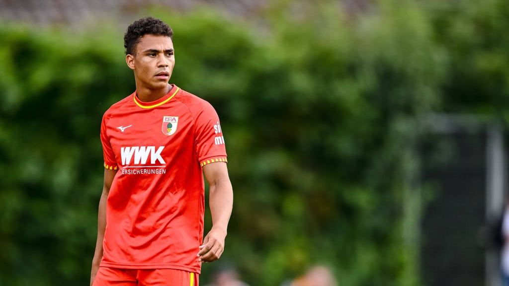 Henri Koudossou soll Spielpraxis sammeln: Wird der Verteidiger vom FC Augsburg an den 1. FC Magdeburg verliehen.