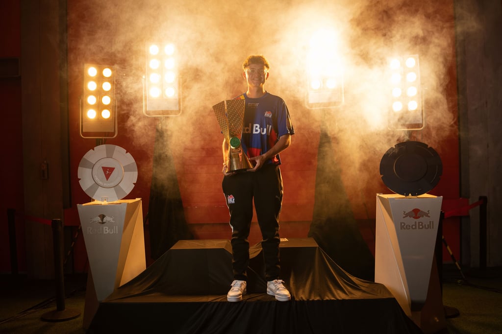 Den E-Sports DFB-Pokal gewann er im vergangenen Jahr, 2025 kamen für Levy Finn Rieck noch die Meisterschalen im Team und im Einzel dazu.