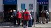 Rund 17.000 Menschen sind von der Evakuierung betroffen, es gibt eine Notunterkunft in der Messe Dresden.