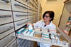 Von drei auf zwei ist die Zahl der Apotheken in Aken zurückgegangen. Irene Penner ist dankbar, dass die Kunden die geleistete Arbeit wertschätzen. 