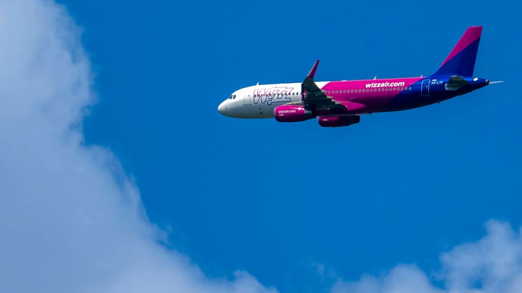 Die Billigfluglinie Wizz Air bietet ab April 2026 wieder Flüge von Leipzig nach Bukarest an.