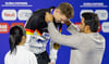 Lukas Märtens erhält in Singapur die Goldmedaille - und komplettiert den "Grand Slam" der Schwimmer.