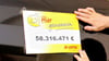 Dieser Zettel hängt in einer Osterburger Lotto-Filiale. Hat ein Tipper aus der Region einen Rekord-Jackpot abgeräumt?