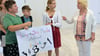 Zwei Schüler und eine Schülerin aus Lychen wollen erreichen, dass die abgeschobene jesidische Familie zurück nach Deutschland kommt.
